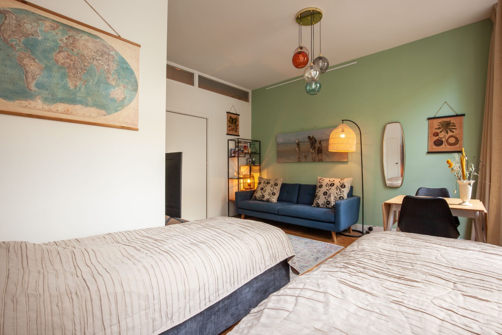 The Blue Room with TV and beds